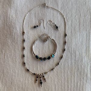 Elegant Black and Silver Jewelry Set